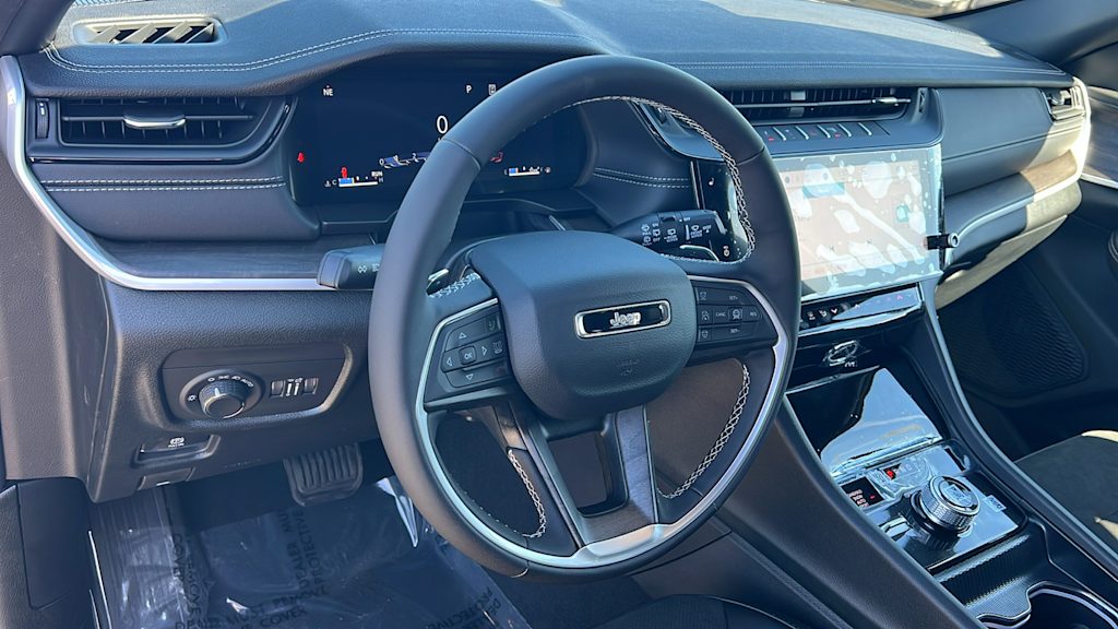 Thumbnail: 2026 Jeep Grand Cherokee - 2