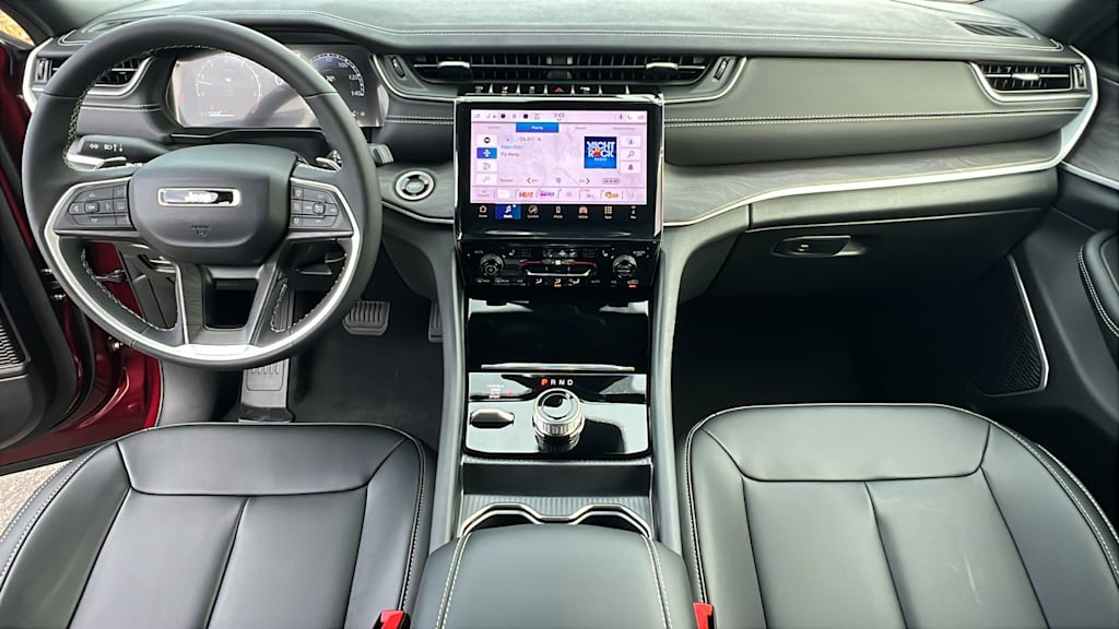 Thumbnail: 2025 Jeep Grand Cherokee - 12