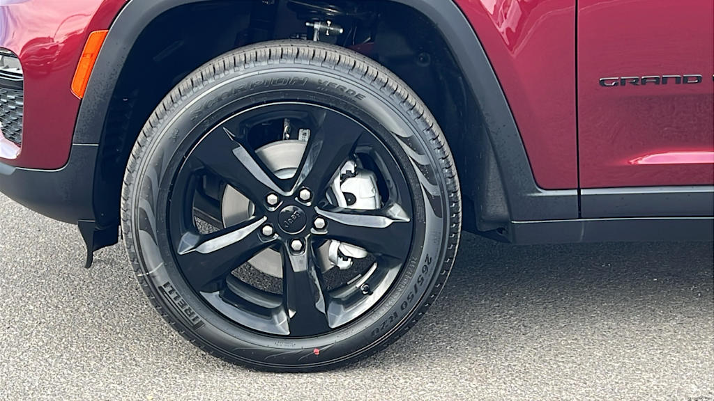 Thumbnail: 2025 Jeep Grand Cherokee - 8