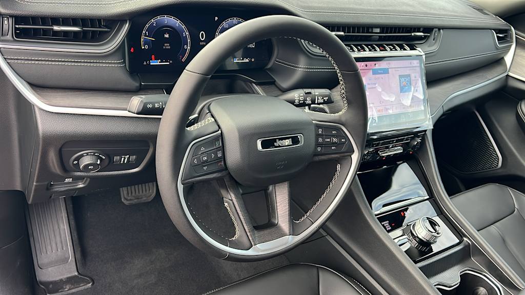 Thumbnail: 2025 Jeep Grand Cherokee - 2