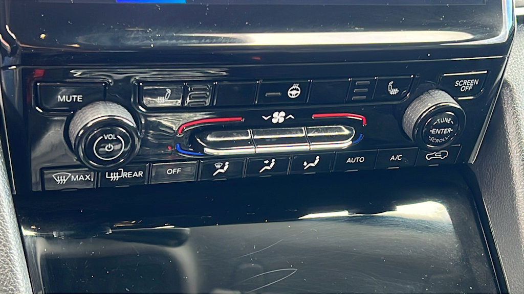 Thumbnail: 2023 Jeep Grand Cherokee - 22