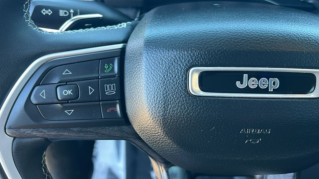 Thumbnail: 2023 Jeep Grand Cherokee - 24