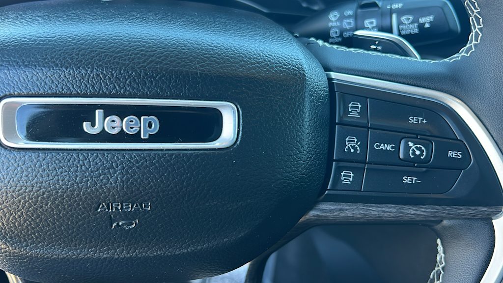 Thumbnail: 2023 Jeep Grand Cherokee - 25