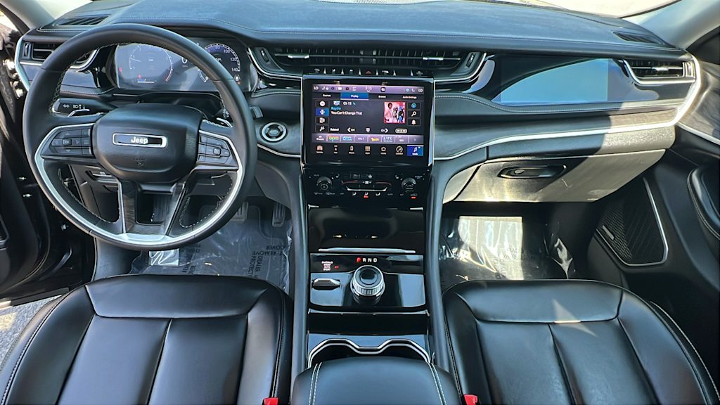 Thumbnail: 2023 Jeep Grand Cherokee - 13