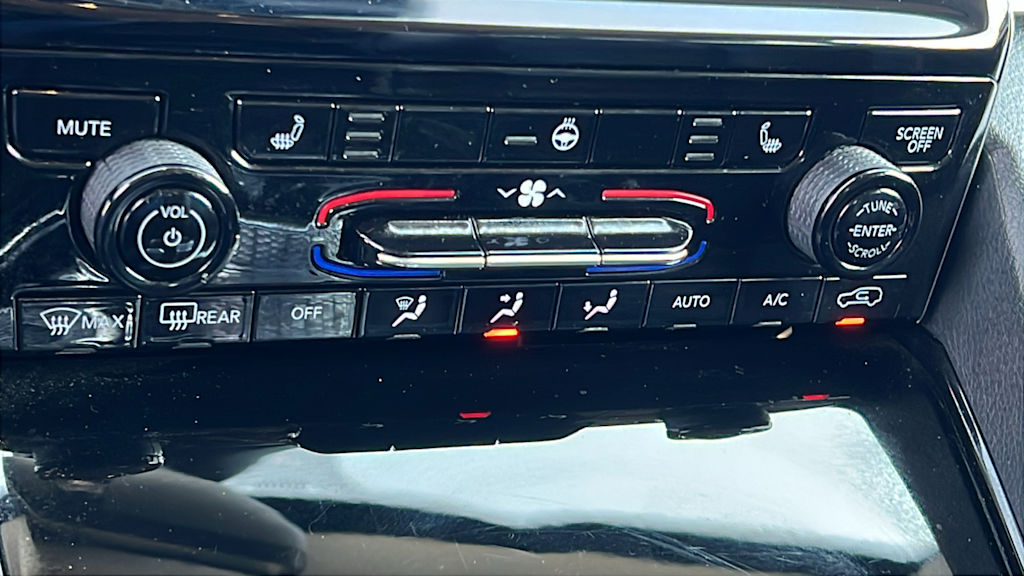 Thumbnail: 2023 Jeep Grand Cherokee - 22