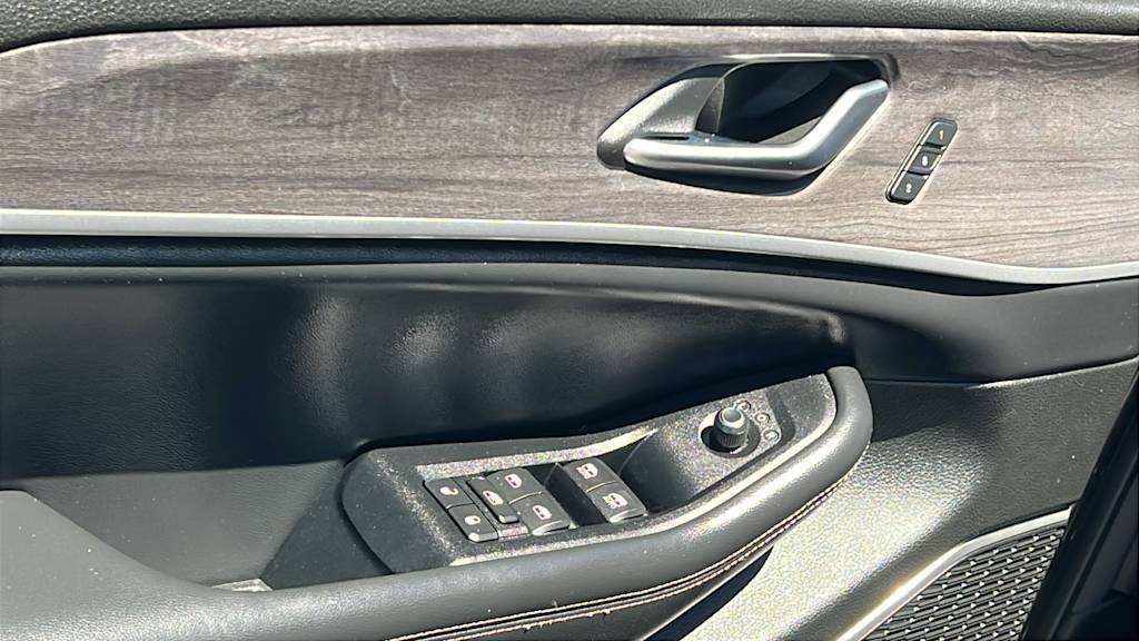 Thumbnail: 2022 Jeep Grand Cherokee - 27