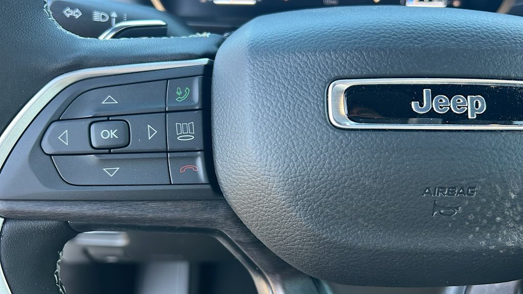 Thumbnail: 2025 Jeep Grand Cherokee - 25