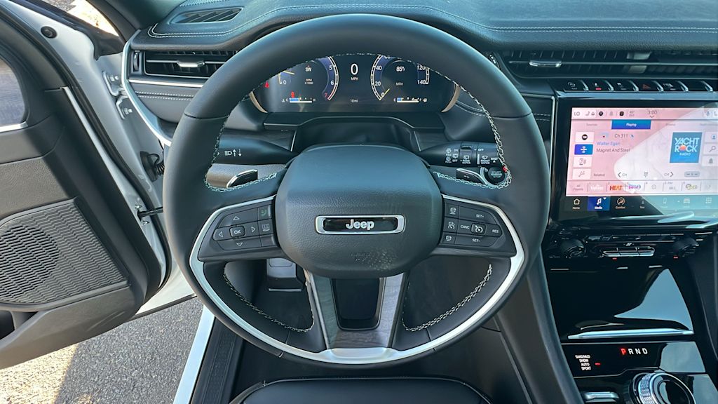 Thumbnail: 2025 Jeep Grand Cherokee - 9