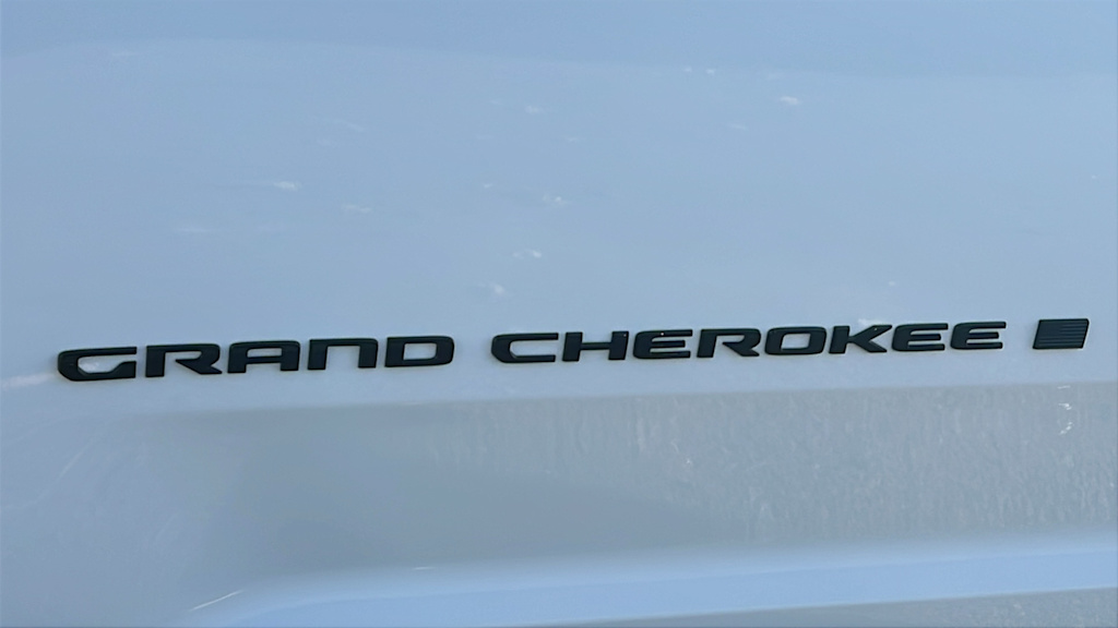 Thumbnail: 2025 Jeep Grand Cherokee - 7