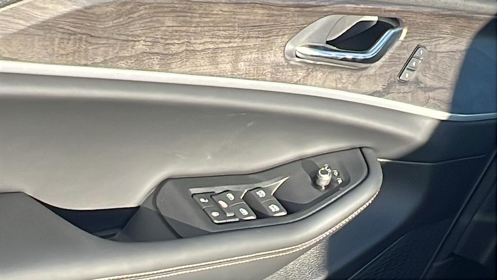 Thumbnail: 2025 Jeep Grand Cherokee - 27