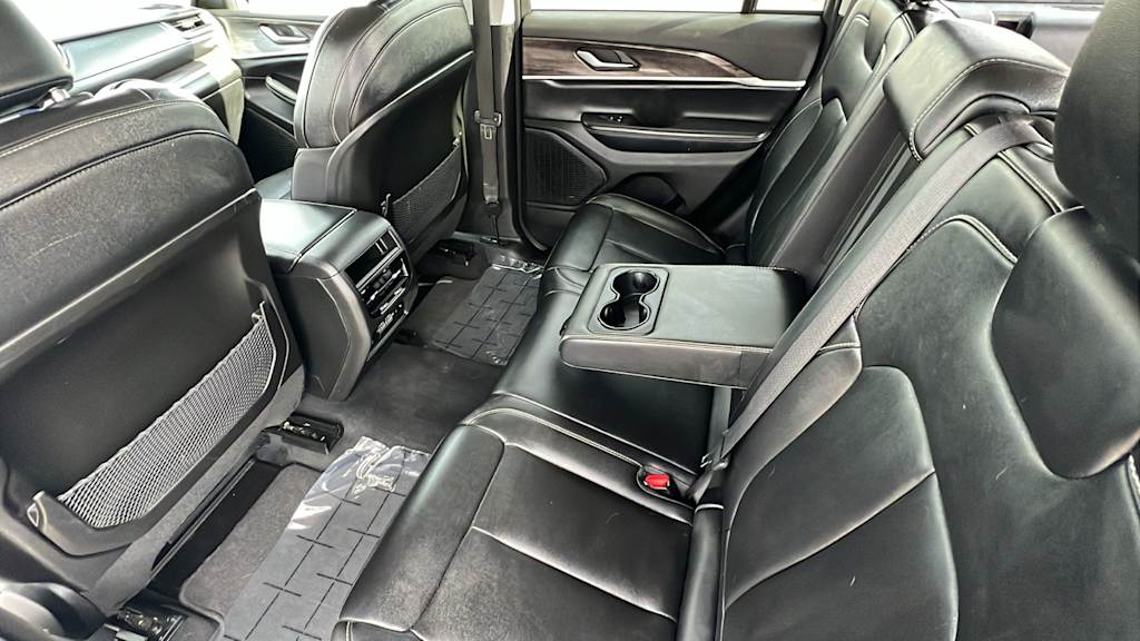 2023 Jeep Grand Cherokee Limited Edition 29