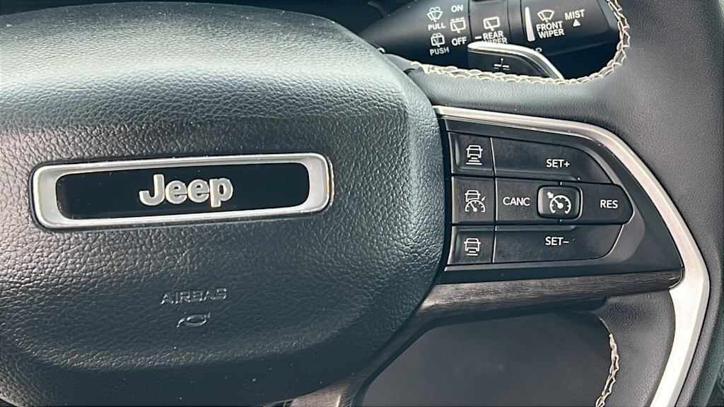 2023 Jeep Grand Cherokee Limited Edition 26