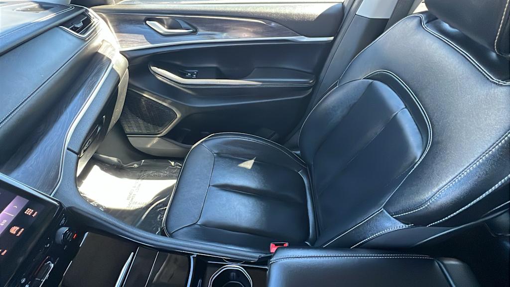 2023 Jeep Grand Cherokee Limited Edition 11