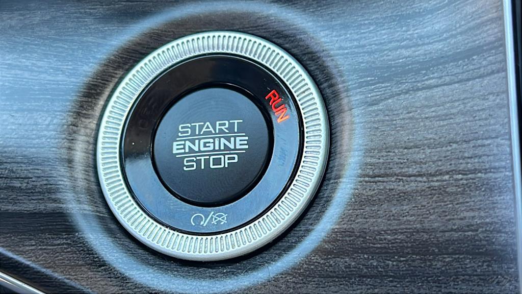 Thumbnail: 2023 Jeep Grand Cherokee - 24