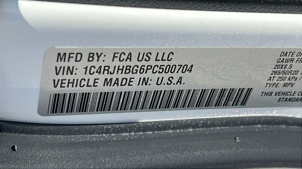 Thumbnail: 2023 Jeep Grand Cherokee - 18