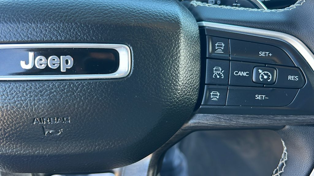 Thumbnail: 2023 Jeep Grand Cherokee - 26