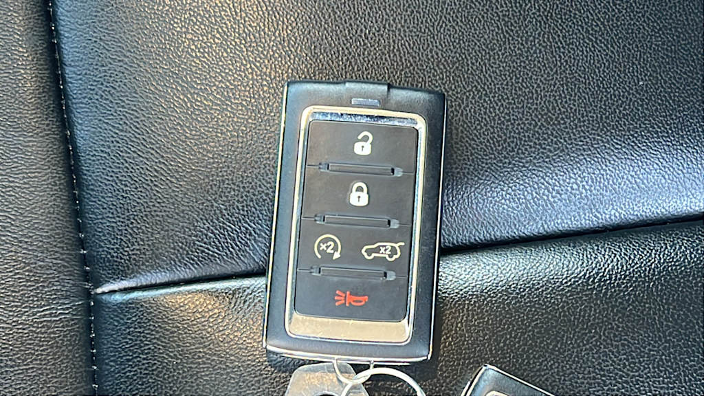 Thumbnail: 2023 Jeep Grand Cherokee - 17