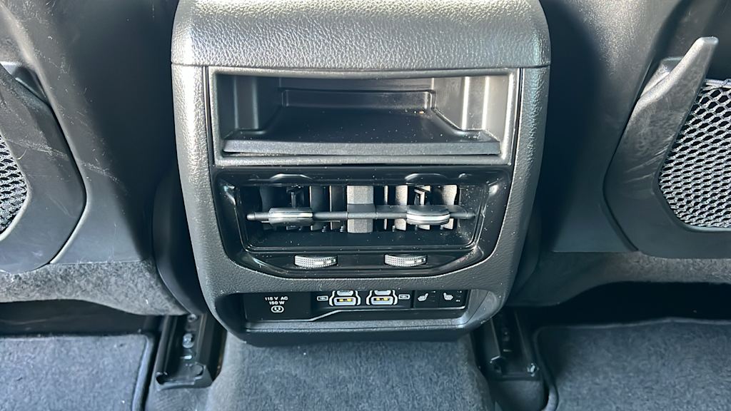 Thumbnail: 2023 Jeep Grand Cherokee - 29