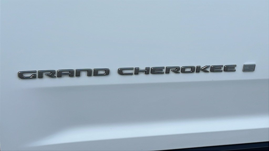 Thumbnail: 2023 Jeep Grand Cherokee - 7