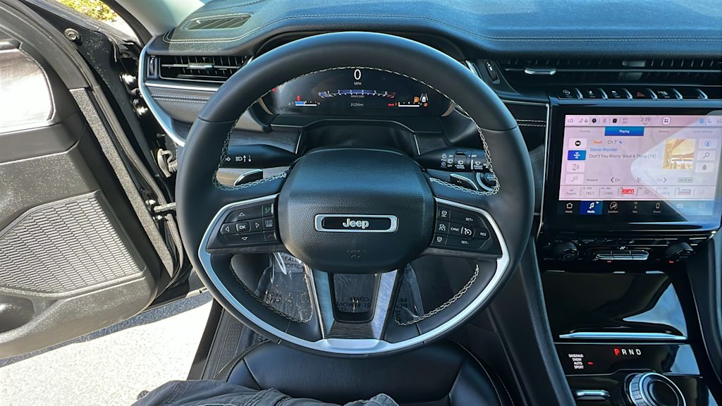 Thumbnail: 2023 Jeep Grand Cherokee - 12