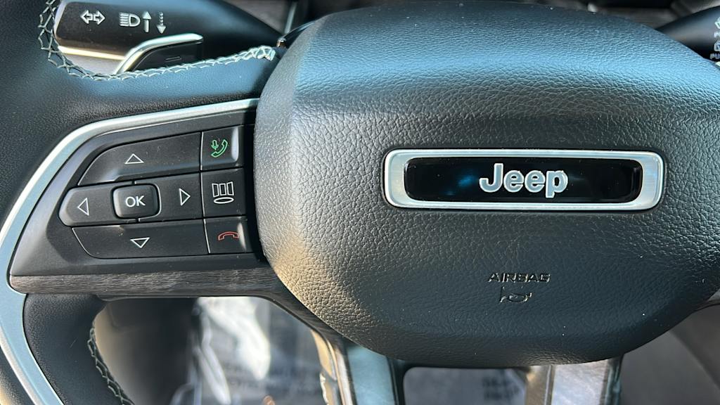 Thumbnail: 2023 Jeep Grand Cherokee - 24