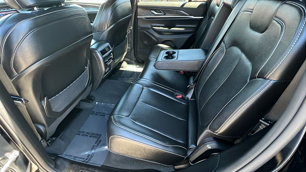 Thumbnail: 2024 Jeep Grand Cherokee - 12