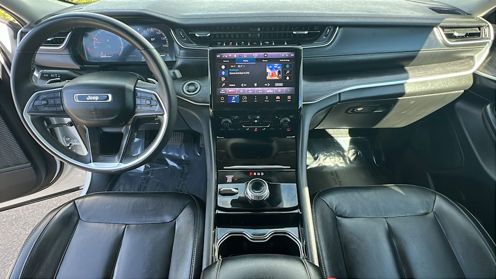 Thumbnail: 2023 Jeep Grand Cherokee - 13
