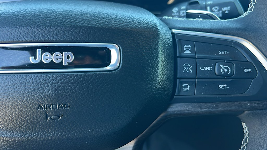 Thumbnail: 2025 Jeep Grand Cherokee - 27