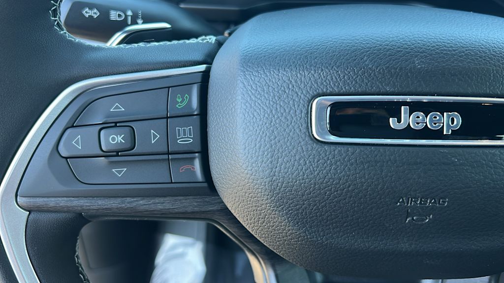 Thumbnail: 2025 Jeep Grand Cherokee - 26