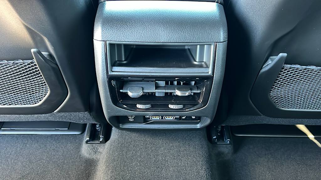 Thumbnail: 2025 Jeep Grand Cherokee - 30