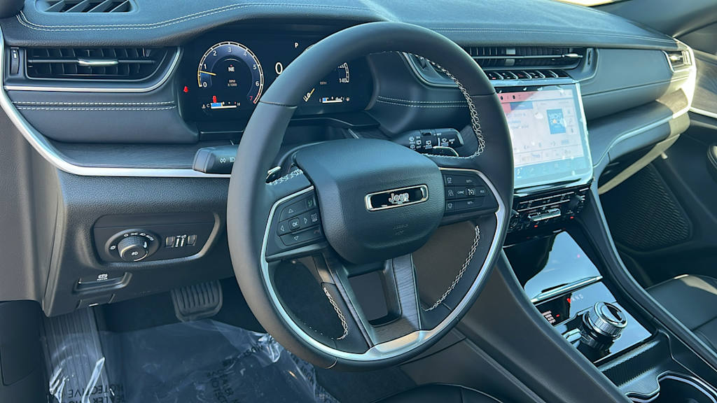 Thumbnail: 2025 Jeep Grand Cherokee - 2