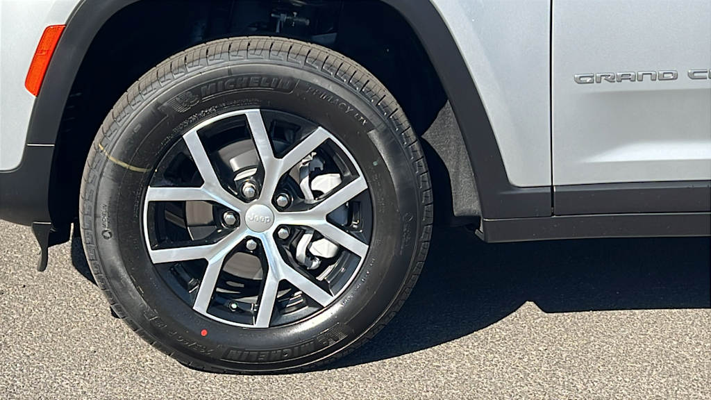 Thumbnail: 2025 Jeep Grand Cherokee - 8