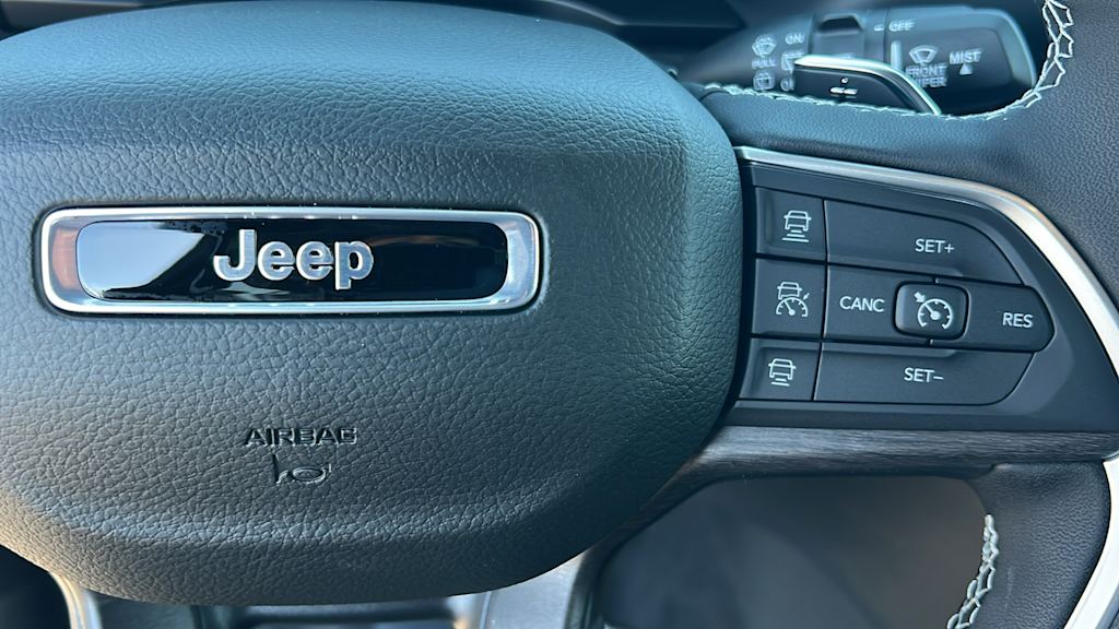 Thumbnail: 2025 Jeep Grand Cherokee - 27