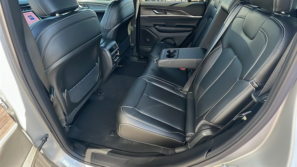 Thumbnail: 2025 Jeep Grand Cherokee - 12