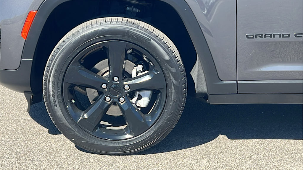 Thumbnail: 2023 Jeep Grand Cherokee - 8