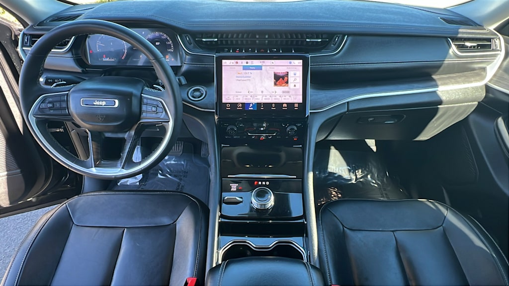 Thumbnail: 2023 Jeep Grand Cherokee - 12