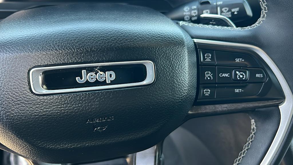 2023 Jeep Grand Cherokee Limited Edition 27