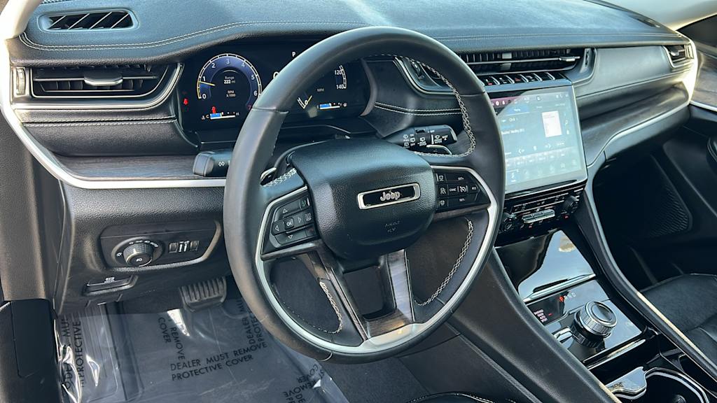 2023 Jeep Grand Cherokee Limited Edition 2