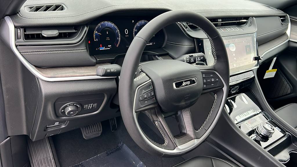 Thumbnail: 2026 Jeep Grand Cherokee - 2