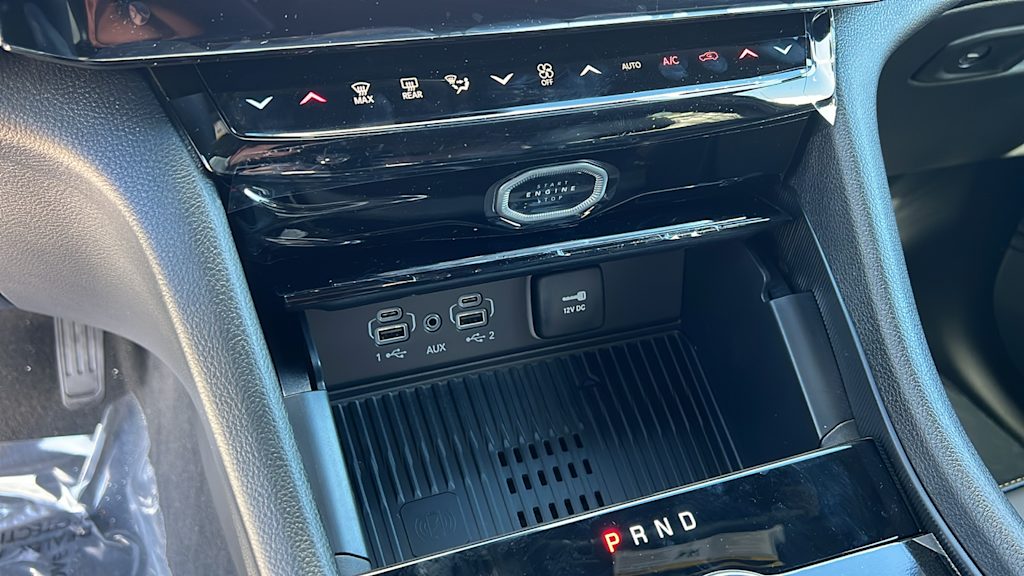 Thumbnail: 2026 Jeep Grand Cherokee - 23