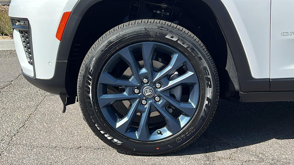 Thumbnail: 2026 Jeep Grand Cherokee - 8
