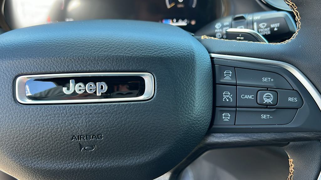 Thumbnail: 2026 Jeep Grand Cherokee - 26