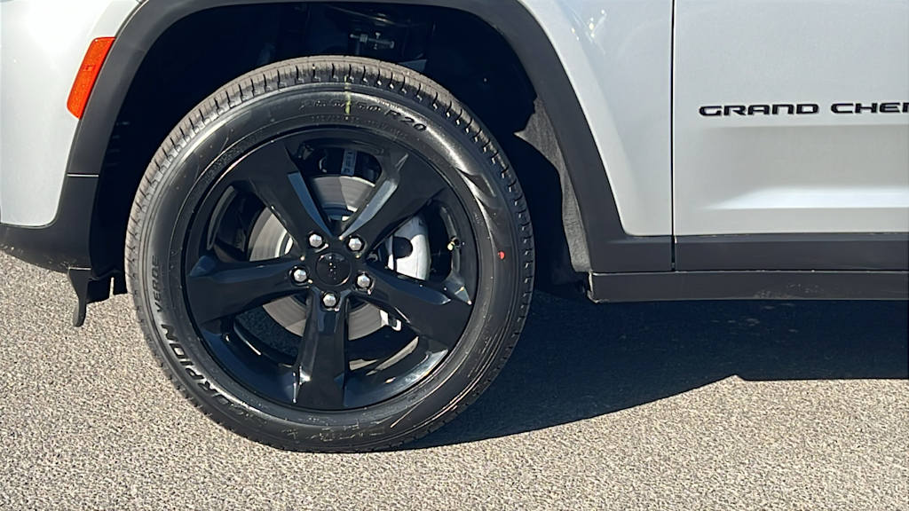 Thumbnail: 2026 Jeep Grand Cherokee - 8