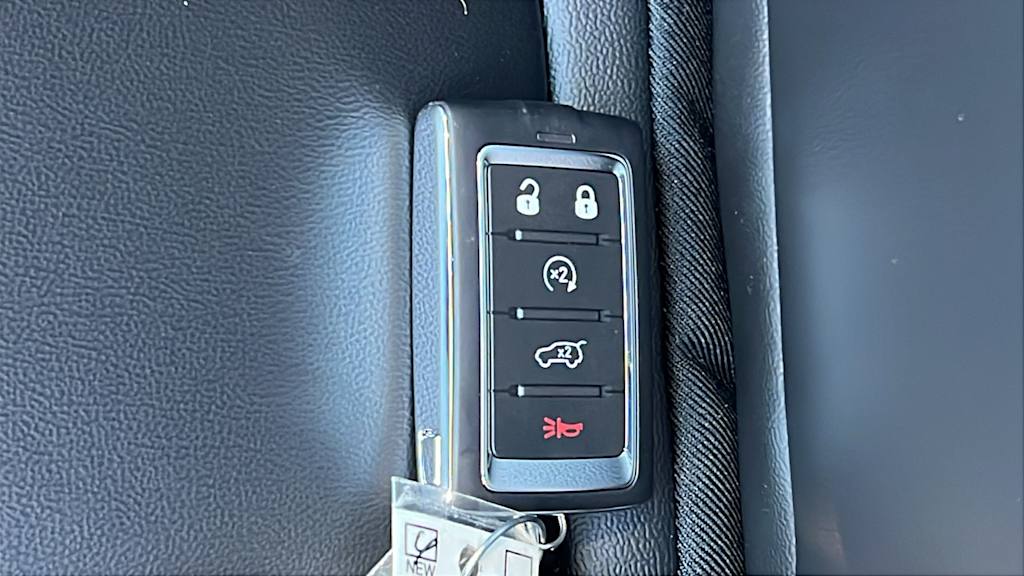 Thumbnail: 2026 Jeep Grand Cherokee - 17