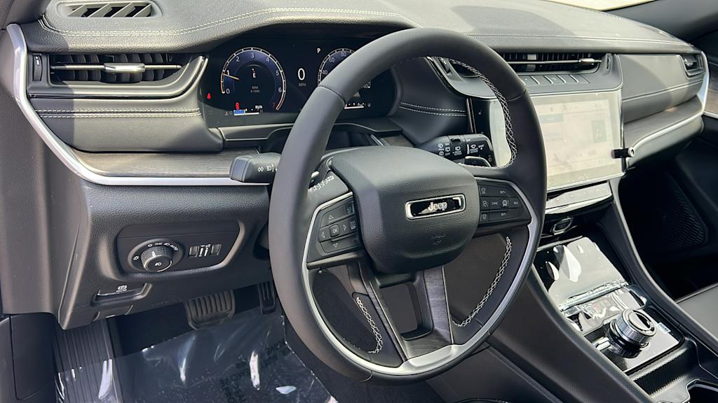 Thumbnail: 2026 Jeep Grand Cherokee - 2