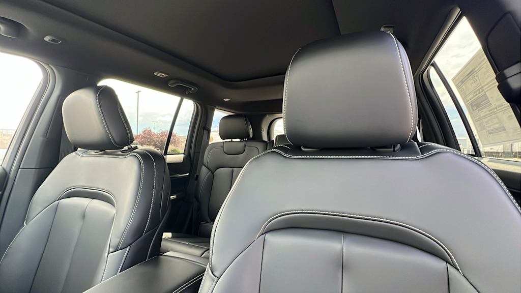 Thumbnail: 2026 Jeep Grand Cherokee - 10