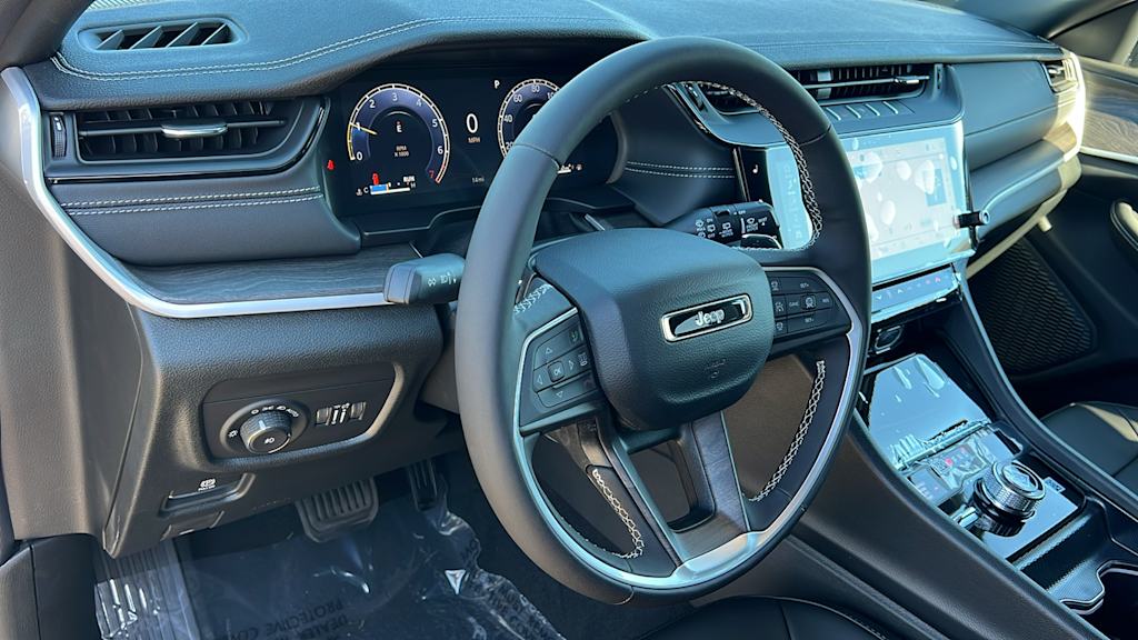 Thumbnail: 2026 Jeep Grand Cherokee - 2