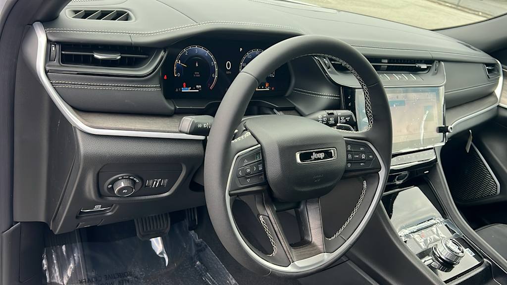 Thumbnail: 2026 Jeep Grand Cherokee - 2