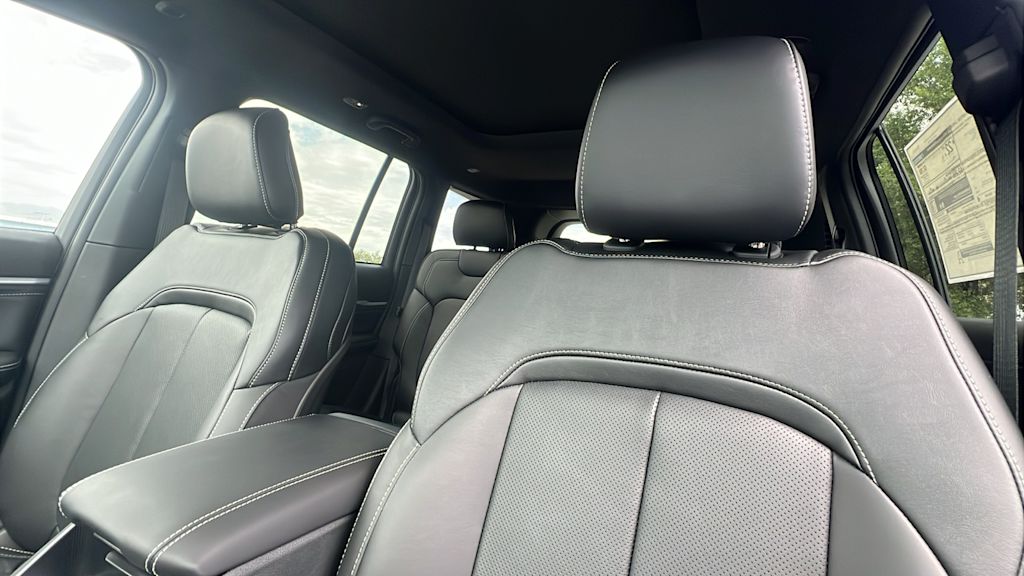 Thumbnail: 2026 Jeep Grand Cherokee - 10