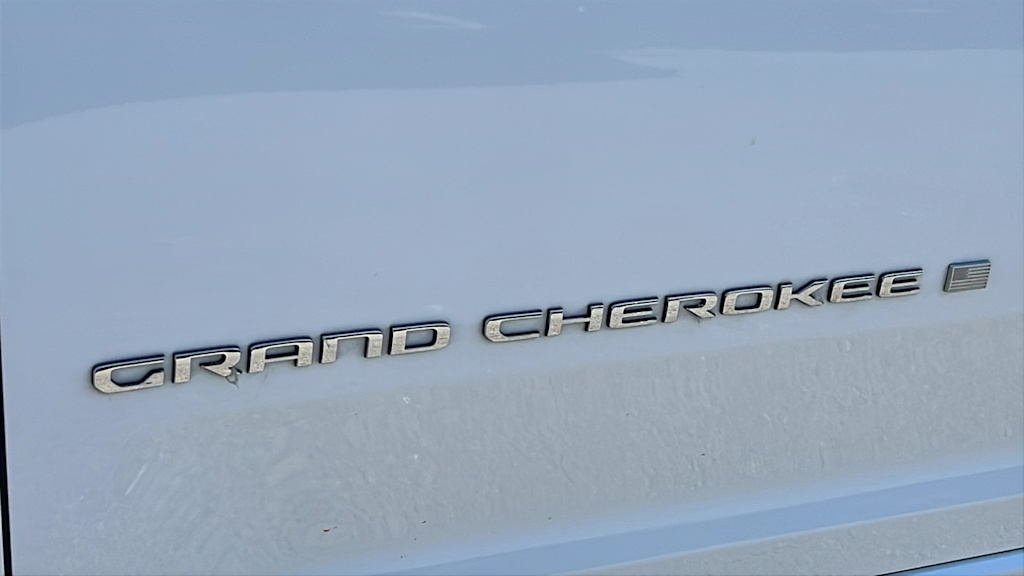2022 Jeep Grand Cherokee Overland 7